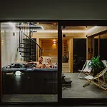 Maciejowe Wzgorze Z Dwoma Niezaleznymi Apartamentami Ze - Sauna, Jacuzzi, Teznia, Izba Solna I Solankowa, Balia Na Wylacznosc Z Hydromasazami דירה רבקה
