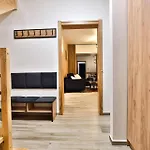 Maciejowe Wzgorze Z Dwoma Niezaleznymi Apartamentami Ze - Sauna, Jacuzzi, Teznia, Izba Solna I Solankowa, Balia Na Wylacznosc Z Hydromasazami דירה