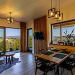 Maciejowe Wzgorze Z Dwoma Niezaleznymi Apartamentami Ze - Sauna, Jacuzzi, Teznia, Izba Solna I Solankowa, Balia Na Wylacznosc Z Hydromasazami *