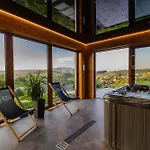 Maciejowe Wzgorze Z Dwoma Niezaleznymi Apartamentami Ze - Sauna, Jacuzzi, Teznia, Izba Solna I Solankowa, Balia Na Wylacznosc Z Hydromasazami דירה