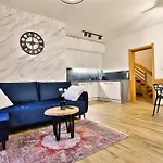 דירה Maciejowe Wzgorze Z Dwoma Niezaleznymi Apartamentami Ze - Sauna, Jacuzzi, Teznia, Izba Solna I Solankowa, Balia Na Wylacznosc Z Hydromasazami רבקה