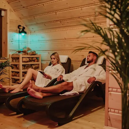 Maciejowe Wzgorze Z Dwoma Niezaleznymi Apartamentami Ze - Sauna, Jacuzzi, Teznia, Izba Solna I Solankowa, Balia Na Wylacznosc Z Hydromasazami 公寓 拉布卡