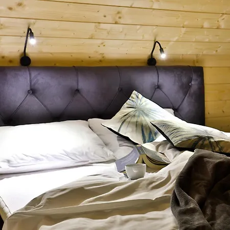 Maciejowe Wzgórze: Dual With Exclusive Retreat *